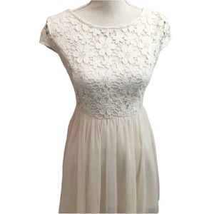 F21 Cream Lace & Tuille Dress Sz S